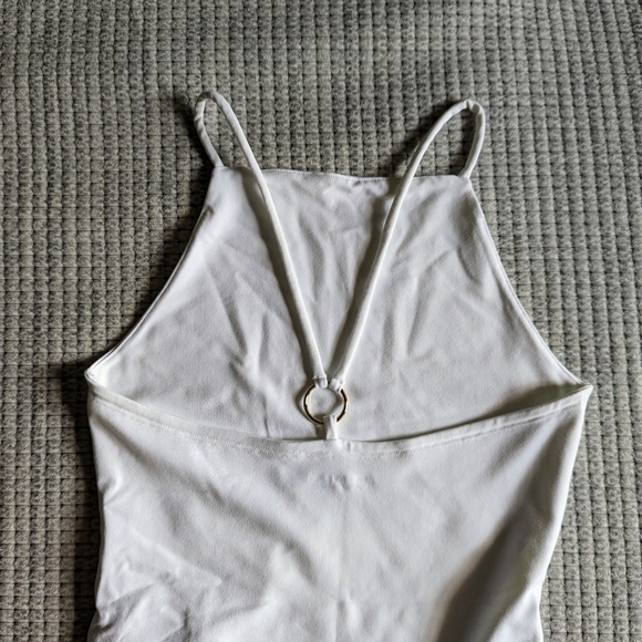 Abercrombie & Fitch white racer back bodysuit size Small - Picture 2 of 4